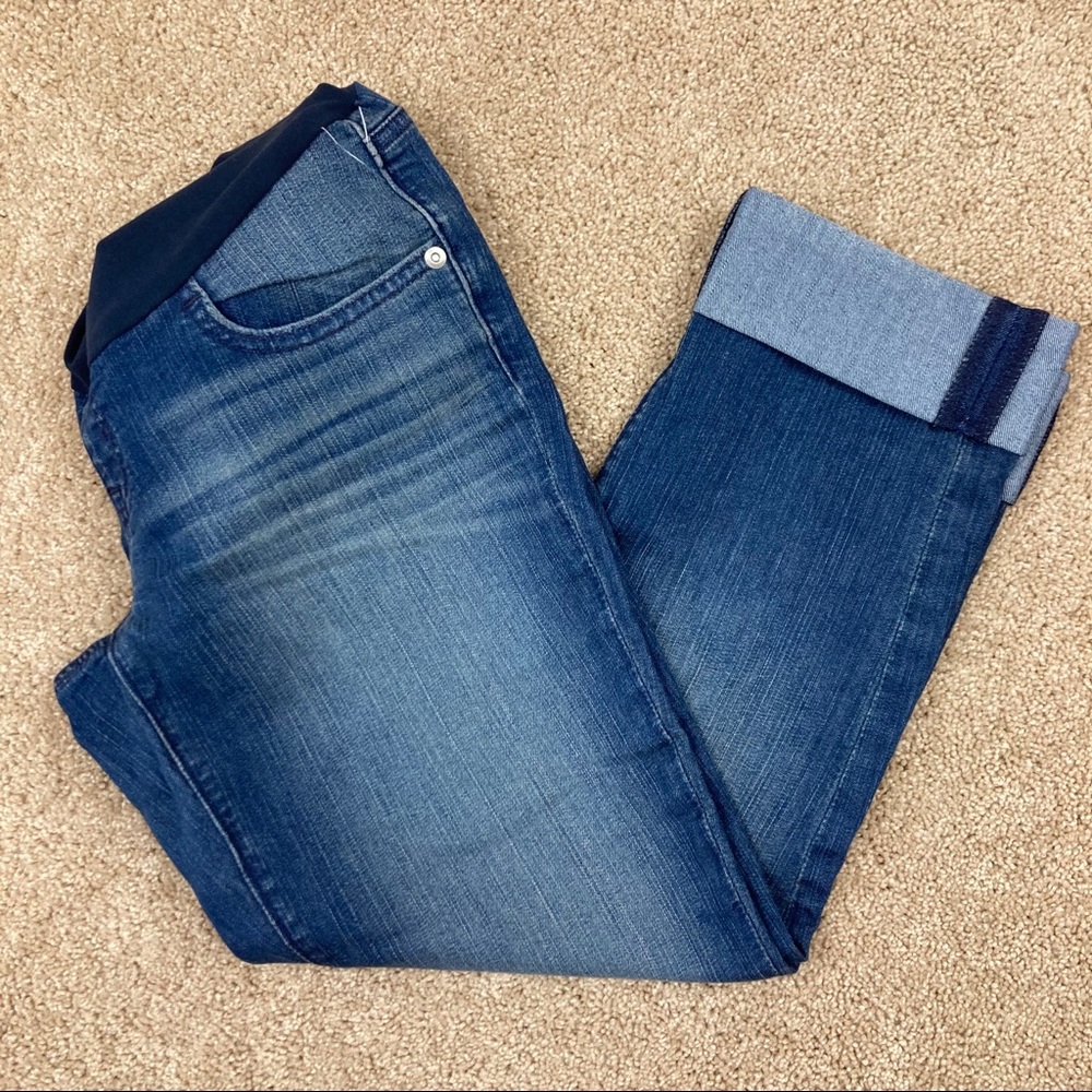 A Pea in the Pod Full Panel Cuffed Crop Jeans NWOT